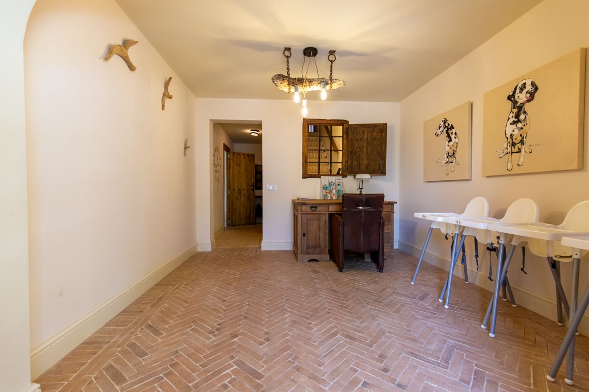 Dining room with a long table — Nauticaa, wing one of Villa Palmview, Jávea